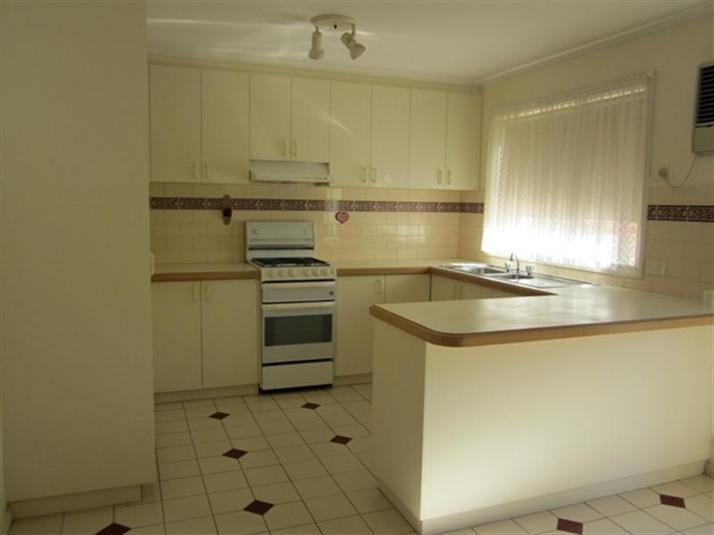 6 Woorayl Street, Hamlyn Heights VIC 3215