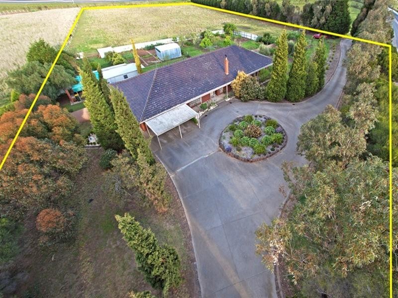 490 Anakie Road, Lovely Banks VIC 3221