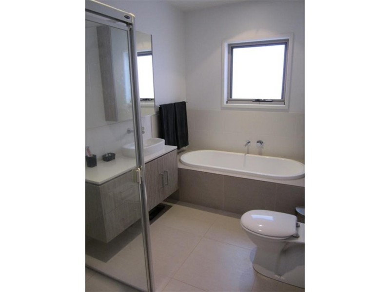 6 Pizer Street, Geelong West VIC 3218