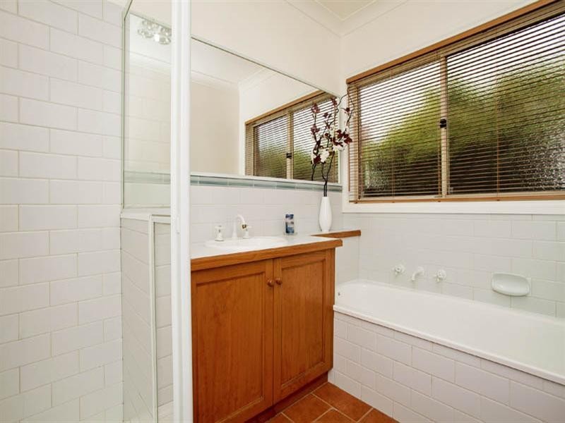 18 Perennial Rise, Grovedale VIC 3216