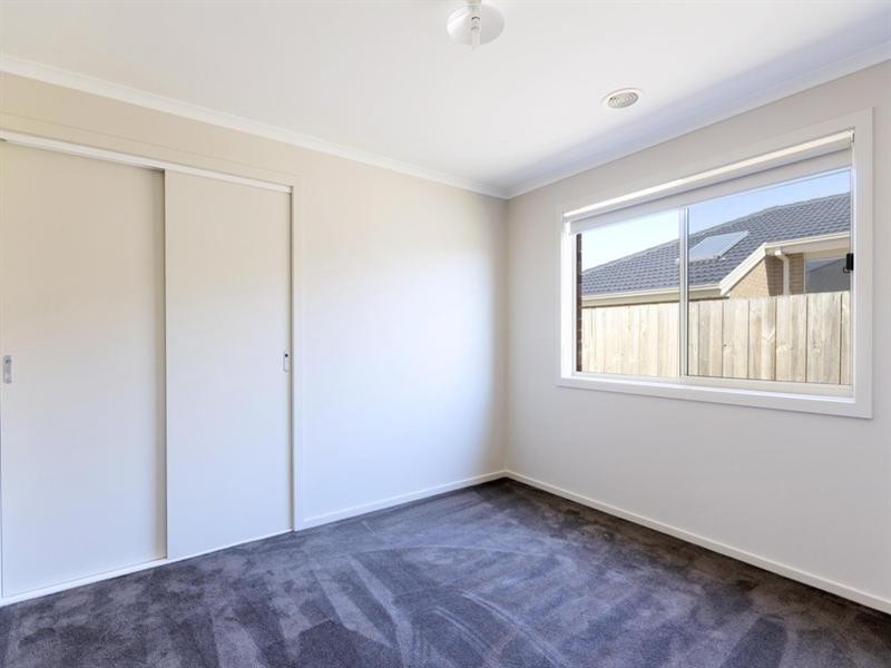 15 Viogner Place, Waurn Ponds VIC 3216