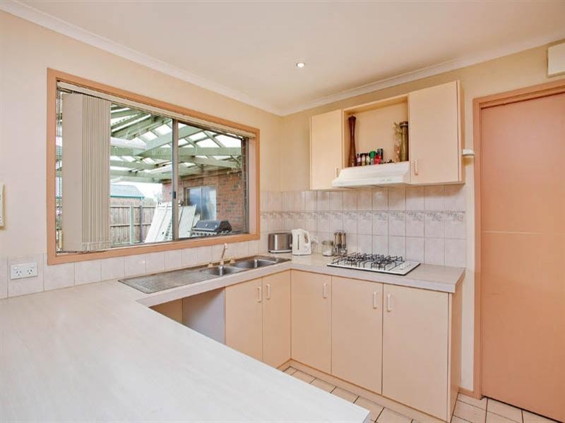 20 Carbine Drive, St Albans Park VIC 3219