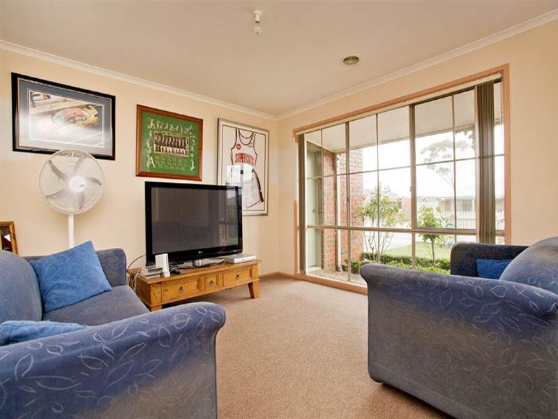 20 Carbine Drive, St Albans Park VIC 3219