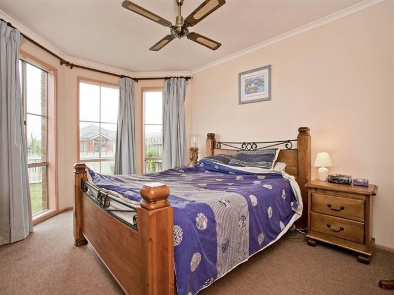 20 Carbine Drive, St Albans Park VIC 3219