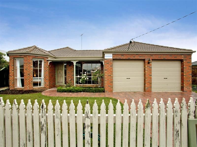 20 Carbine Drive, St Albans Park VIC 3219