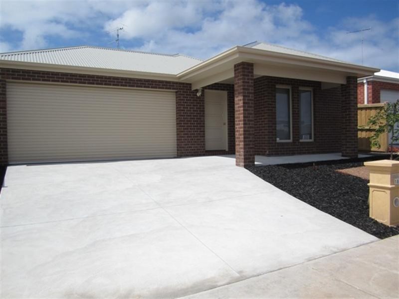 18 Hillclimb Drive, Leopold VIC 3224