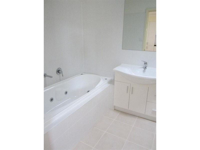 22 Vermont Avenue, Corio VIC 3214