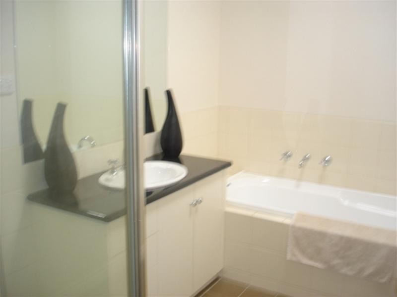 25A Paratone, St Albans Park VIC 3219