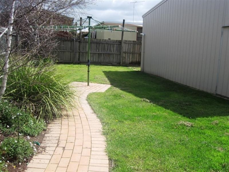 19 Param Street, Grovedale VIC 3216