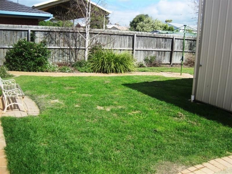 19 Param Street, Grovedale VIC 3216