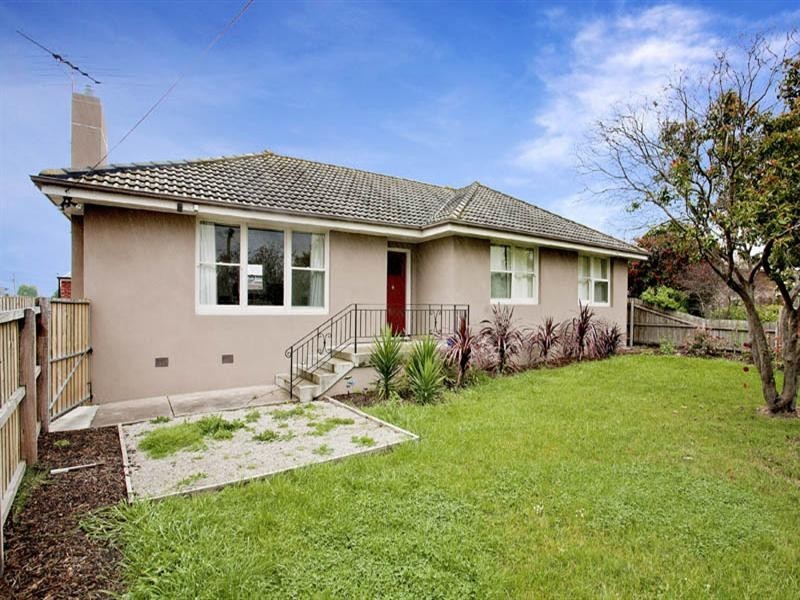 1/6 Charlotte Avenue, Newcomb VIC 3219