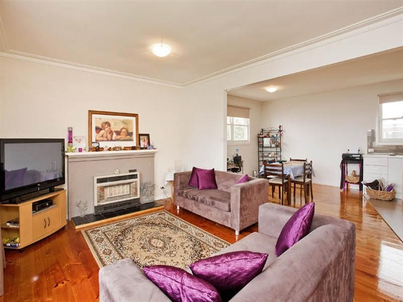 1/6 Charlotte Avenue, Newcomb VIC 3219