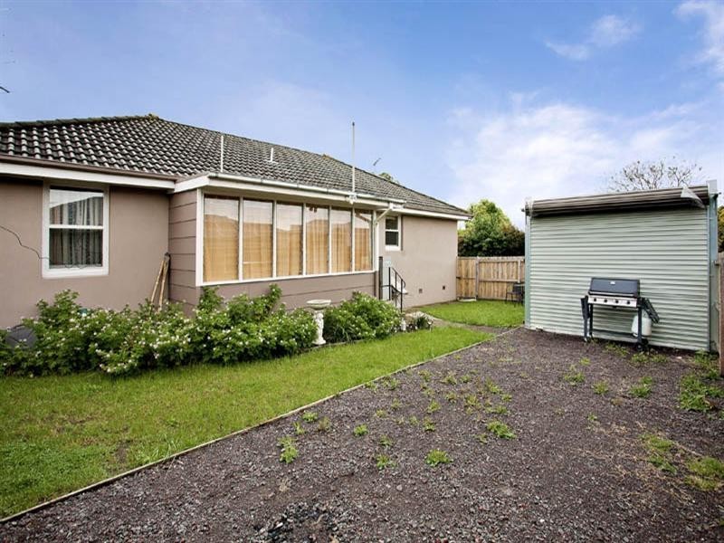 1/6 Charlotte Avenue, Newcomb VIC 3219