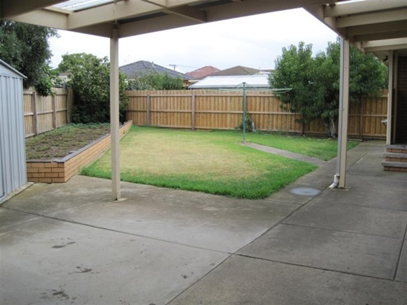 3 Amaroo Court, Bell Park VIC 3215