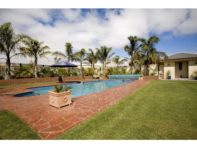 34-36 Birchbank Court, Leopold VIC 3224