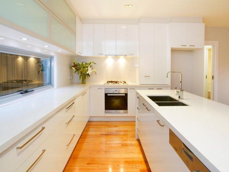 17 Bayswater Road, Newtown VIC 3220