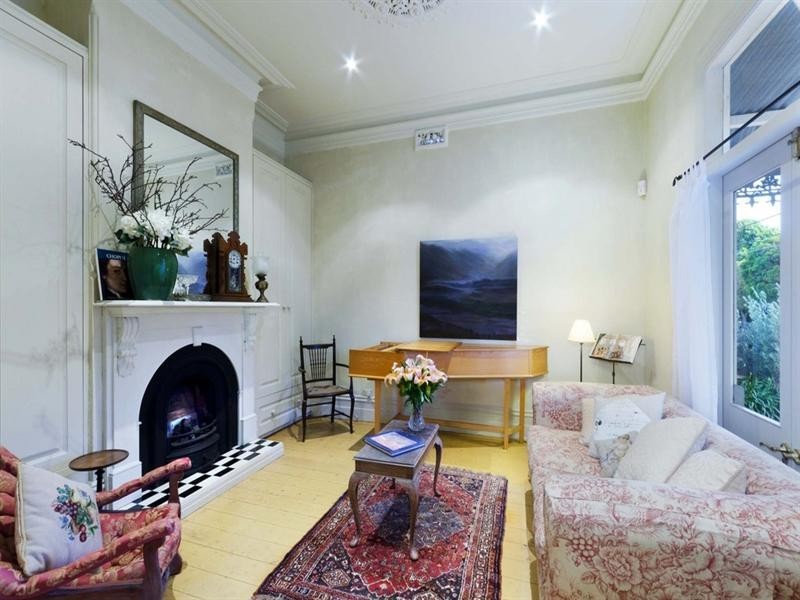 9 Victoria Street, Rippleside VIC 3215