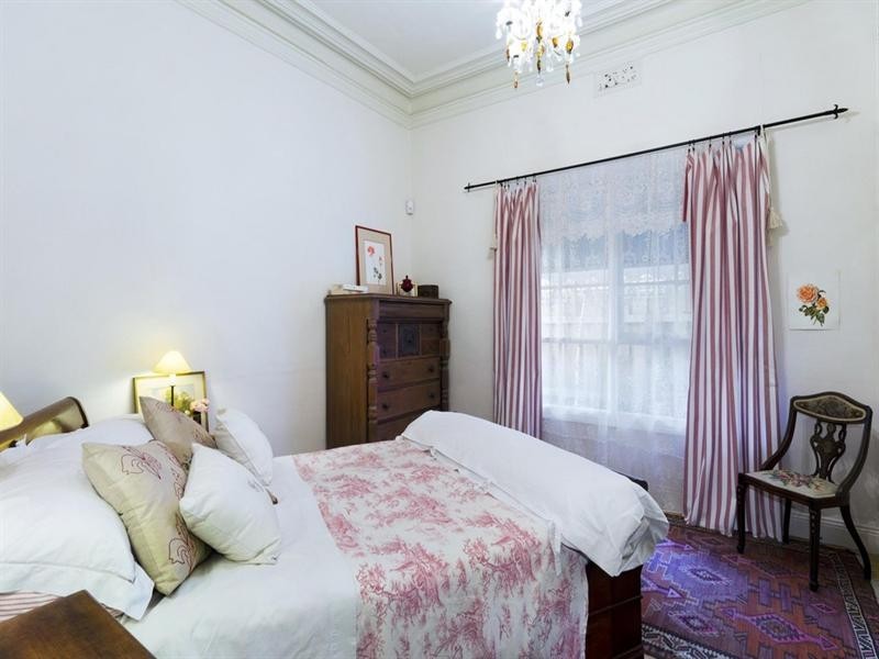 9 Victoria Street, Rippleside VIC 3215