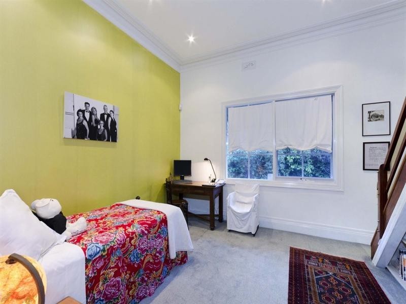 9 Victoria Street, Rippleside VIC 3215