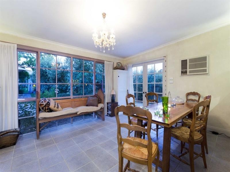 9 Victoria Street, Rippleside VIC 3215