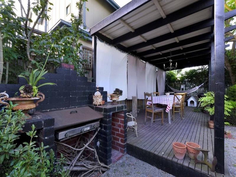 9 Victoria Street, Rippleside VIC 3215