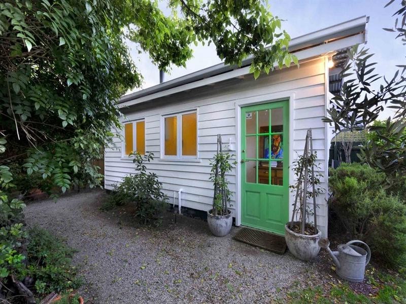 9 Victoria Street, Rippleside VIC 3215