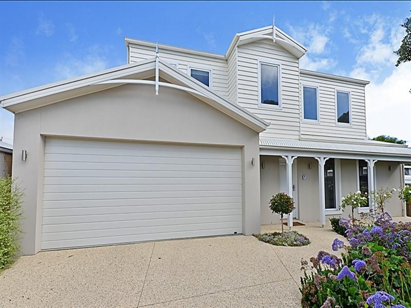 6 Mowat Street, Geelong West VIC 3218