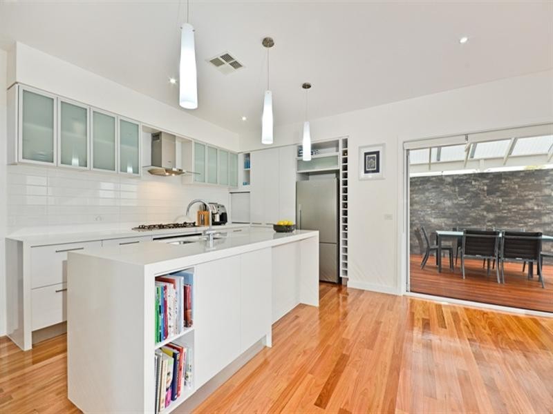 6 Mowat Street, Geelong West VIC 3218