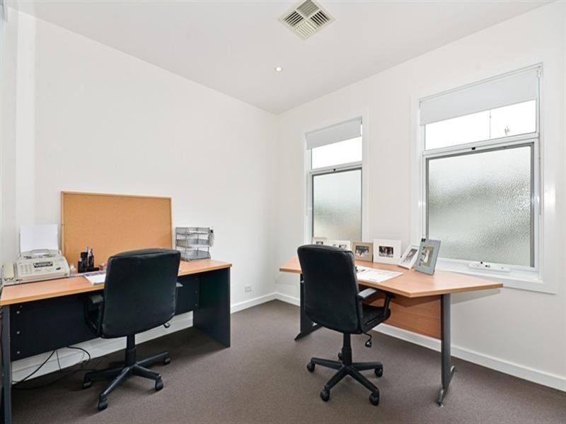 6 Mowat Street, Geelong West VIC 3218