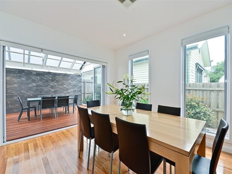 6 Mowat Street, Geelong West VIC 3218