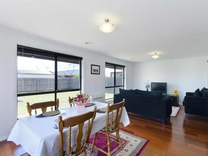 37 Smith Street, Grovedale VIC 3216