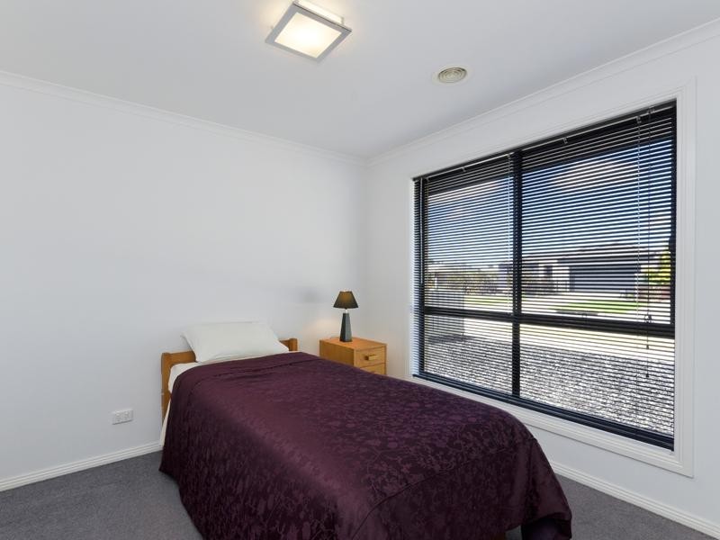 37 Smith Street, Grovedale VIC 3216