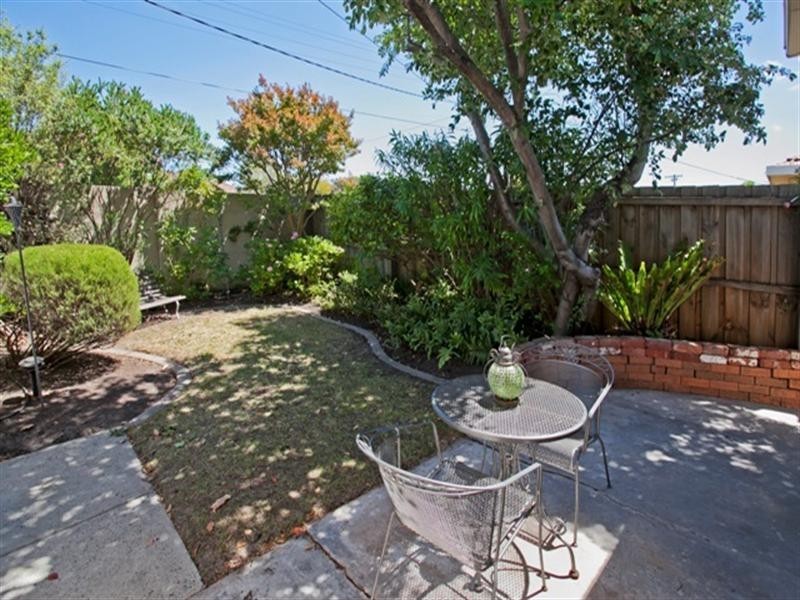 10 Calder Street, Manifold Heights VIC 3218