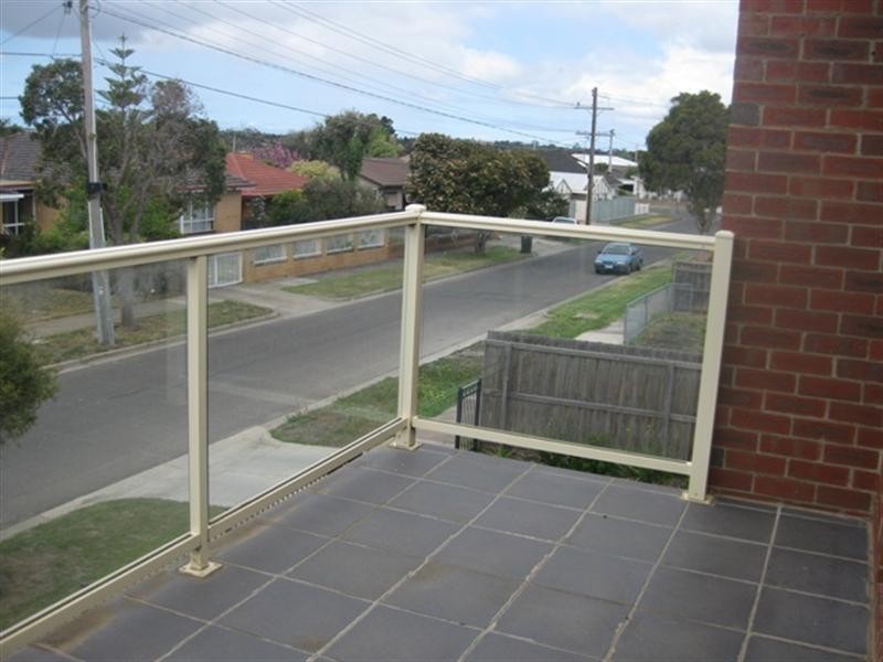 1/10 Beulah Street, Hamlyn Heights VIC 3215