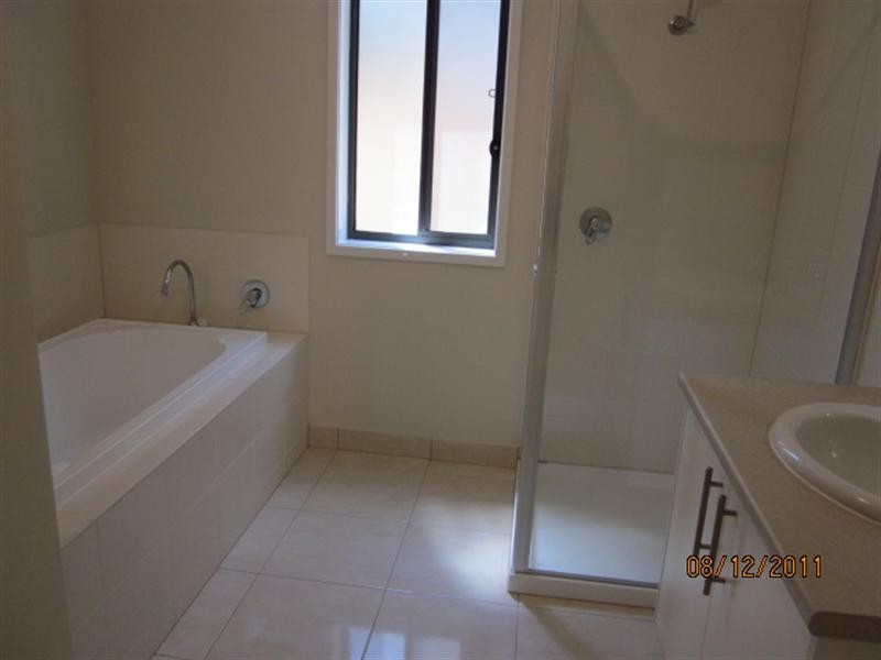 28 Macfarlane Street, Marshall VIC 3216