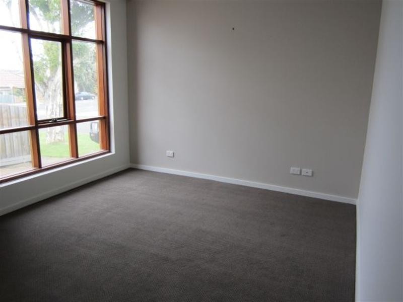 203 Bellarine Street, South Geelong VIC 3220