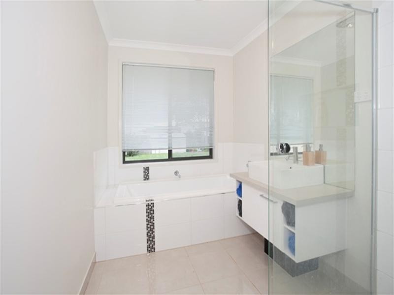 11 Gange Place, Drysdale VIC 3222