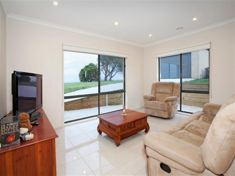 11 Gange Place, Drysdale VIC 3222