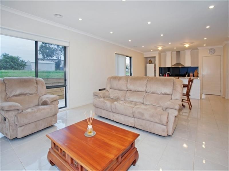 11 Gange Place, Drysdale VIC 3222