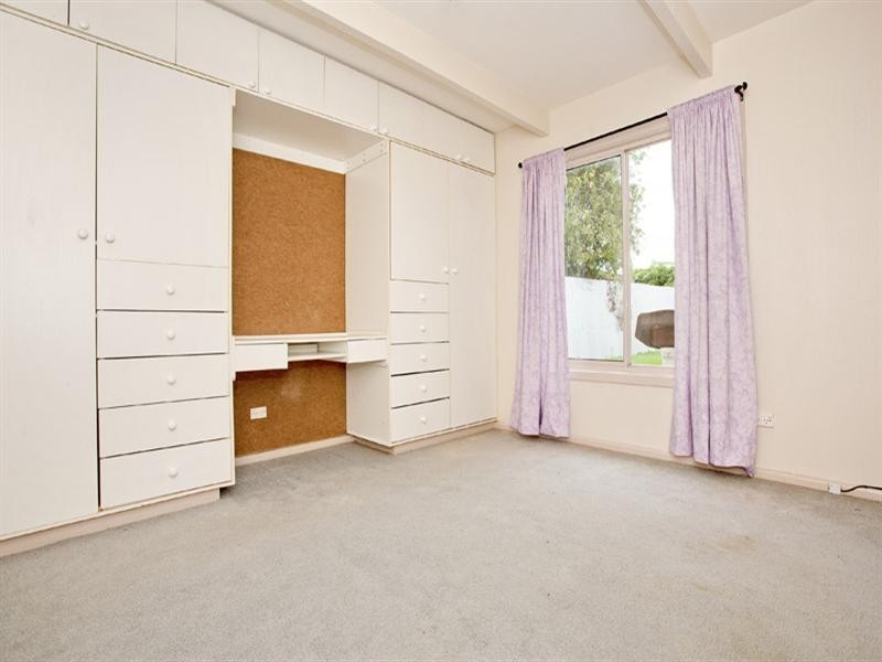 22 Charles Street, Newcomb VIC 3219