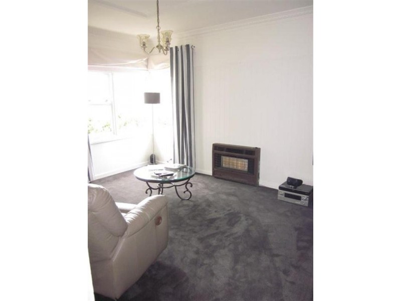 19 Price Street, Newtown VIC 3220