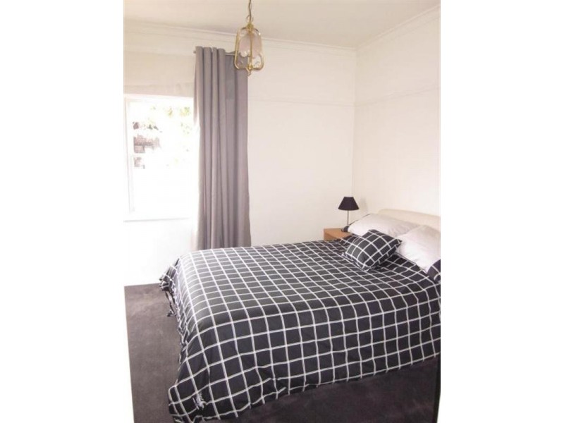 19 Price Street, Newtown VIC 3220