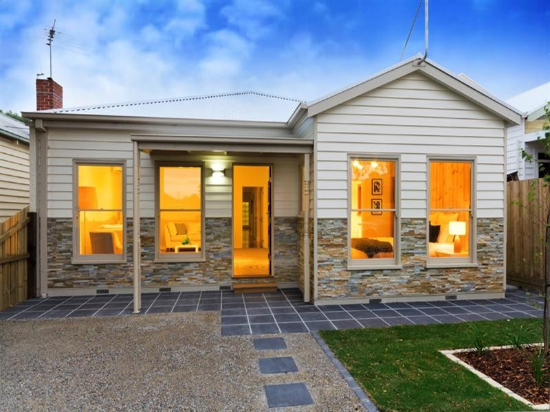 64 Breakwater Road, East Geelong VIC 3219
