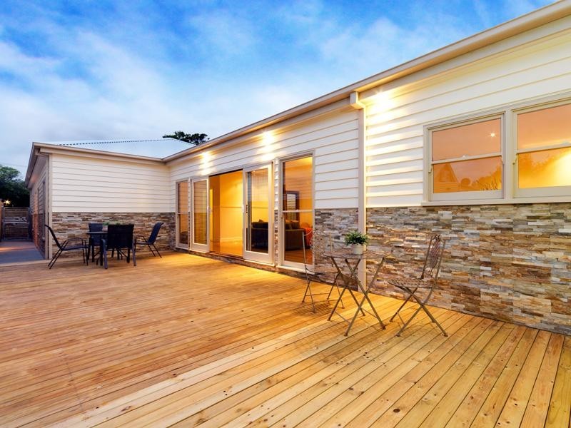 64 Breakwater Road, East Geelong VIC 3219