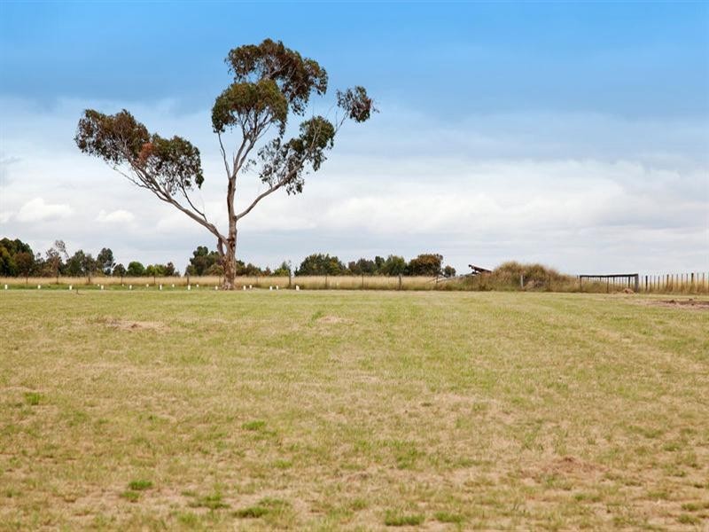 23B Kestrel Crescent, Mount Duneed VIC 3216