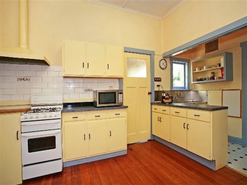 9 O’Connell Street, Geelong West VIC 3218