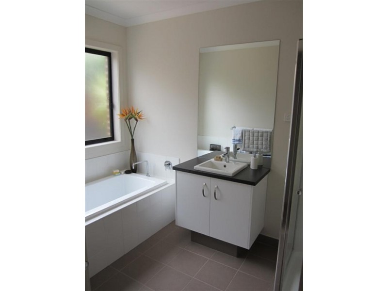 8 Clydesdale Way, Highton VIC 3216