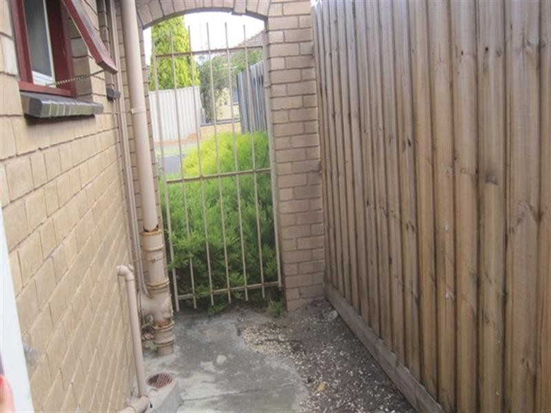 1/34 Douglass Street, Herne Hill VIC 3218