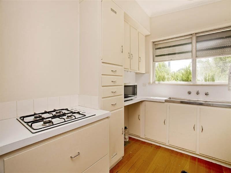 31 Hibiscus Crescent, Newcomb VIC 3219