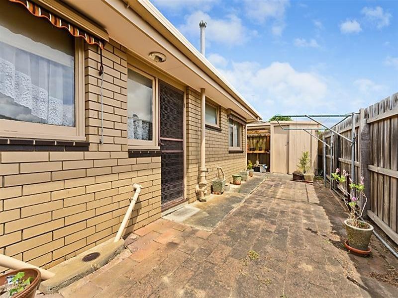 1/145 Roslyn Road, Belmont VIC 3216